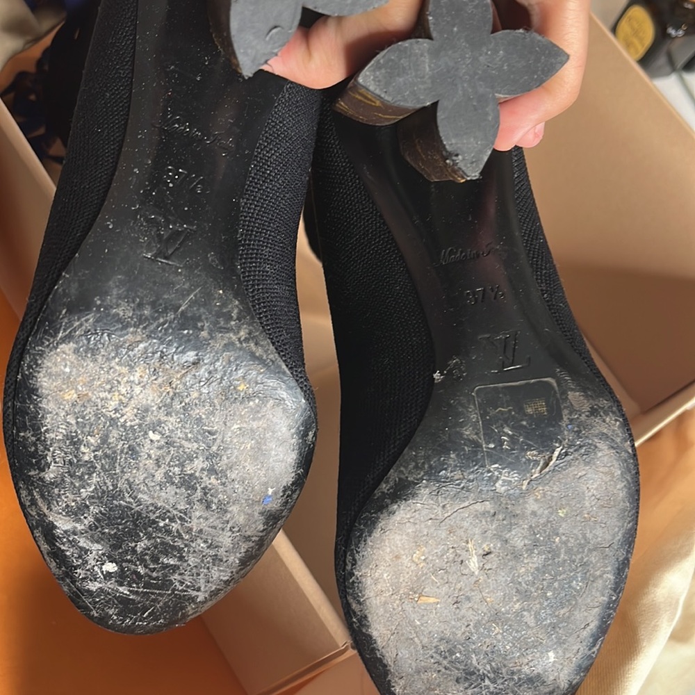 Boots - Picture 3 of 4